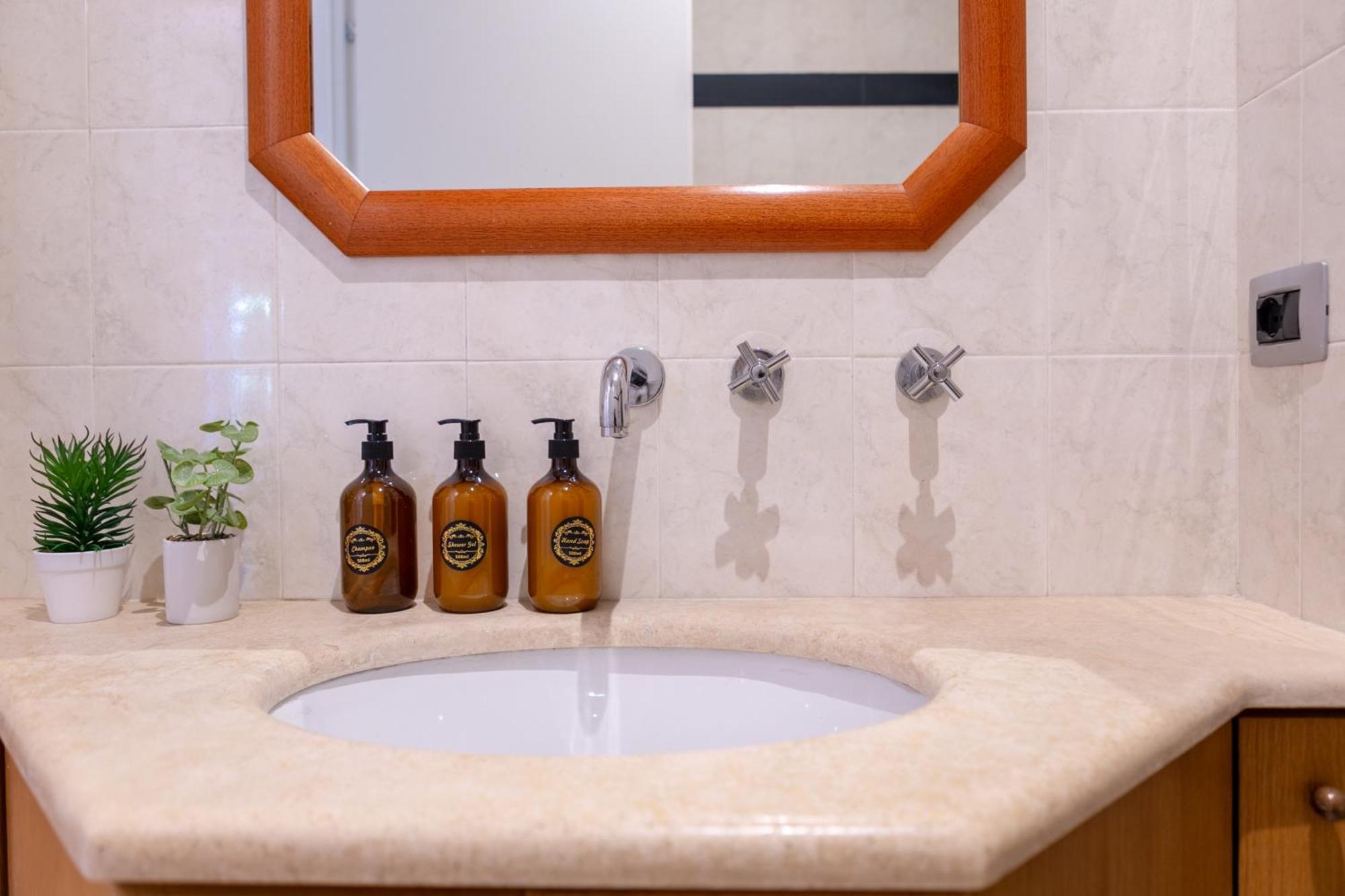 Mustard Apartment S Camillo - Holiday Homes Rzym Zewnętrze zdjęcie
